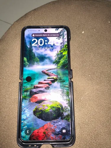 Celular Flip 5 -512gb