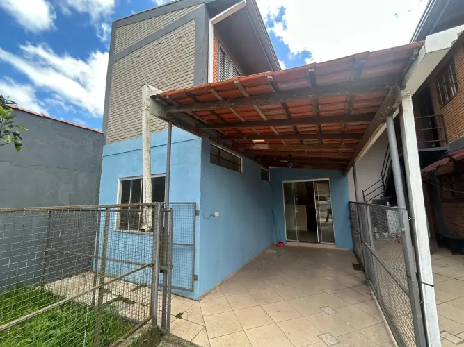 Alugo casa sobrado 2 quartos Uberaba