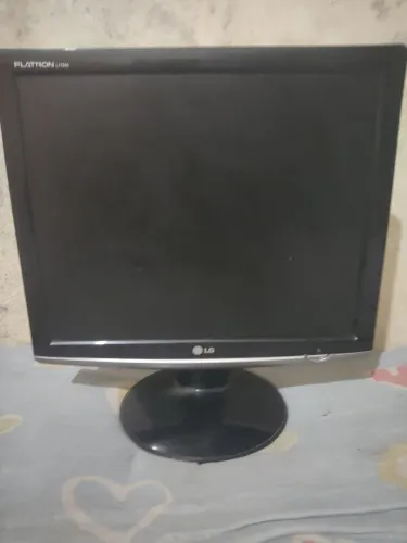 Vendo Monitor LG 17 polegadas