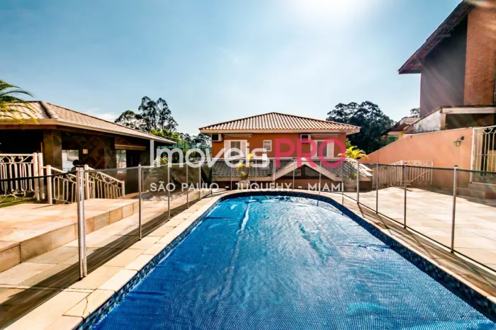 CASA À VENDA - PORTEIRA FECHADA - CONDOMÍNIO SÃO PAULO II - GRANJA VIANA