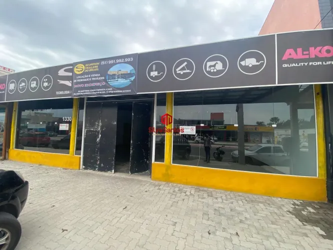 Loja comercial disponível para locação anual, no bairro Santo Antonio em Capão da Canoa. R