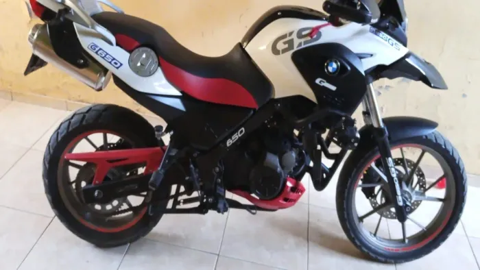 Moto super conservada sem arranhões e nenhum defeito