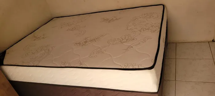 Cama de Casal Nova 2 de uso