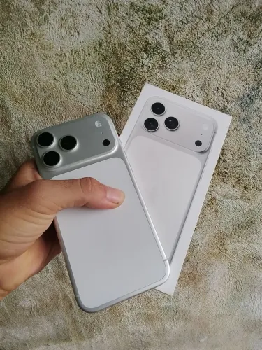 IPHONE 17 PRO MAX 