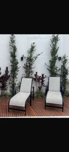 Duas Espreguiçadeiras