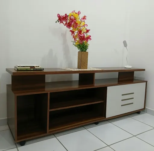 RACK EM MDF COM RODINHAS - PARA TV ATÉ 65"