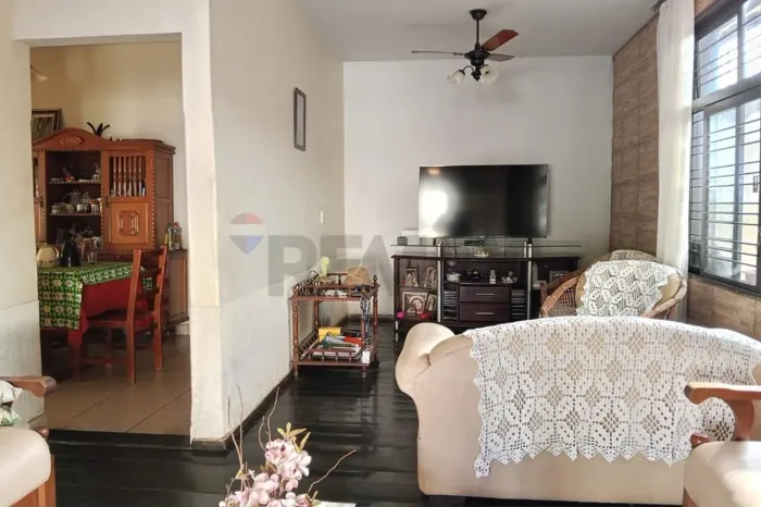 Casa à venda no Bairro Feliz com 3 quartos - próximo ao Hospital CORA e à BR-153
