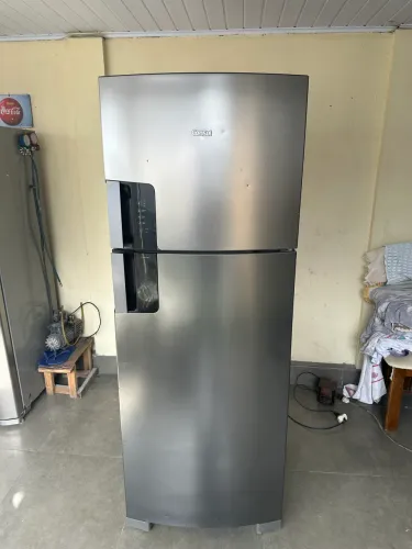 Geladeira consul inox 479 litros, aceito cartão e frete disponível.