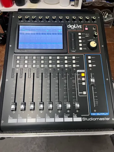 Vendo mesa Studio Master