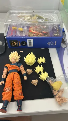 Goku Kong Battle Damaged