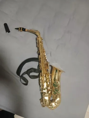 Saxofone Eagle 501 Mib
