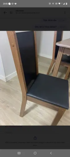 Vendo mesa com 4 cadeiras