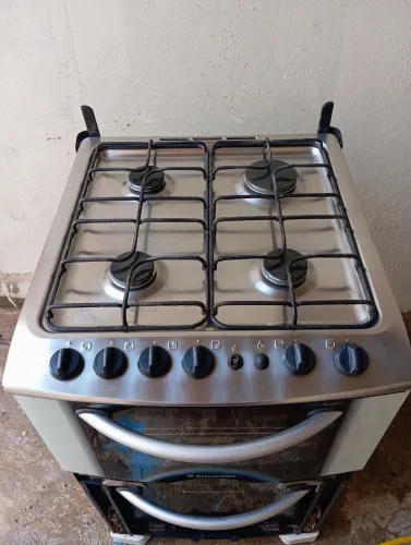 Fogão Eletrolux 4 bocas 2 fornos 