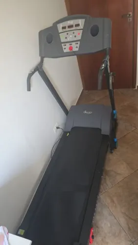 Vende- se esteira ergometrica