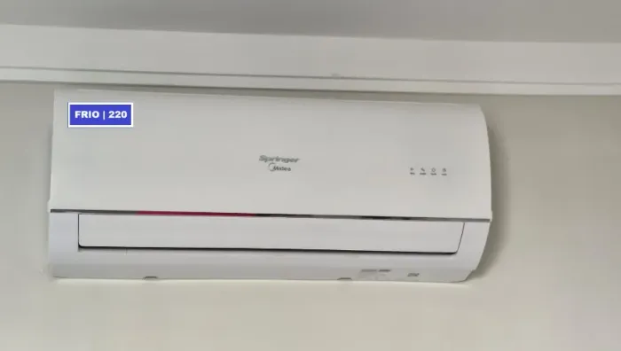 Split Spring MIDEA Airvolution 9000 BTUs FRIO 220V