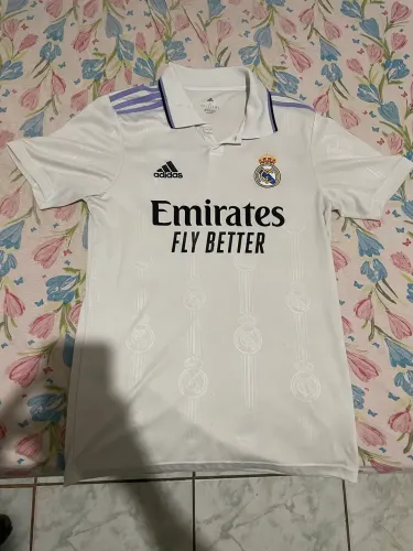 Camisa titular Real Madrid da temporada 2022/23