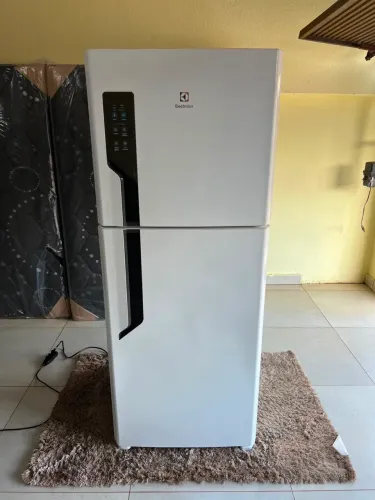 Geladeira Electrolux 431lts Frost Free Semi Nova - Entrega Grátis 