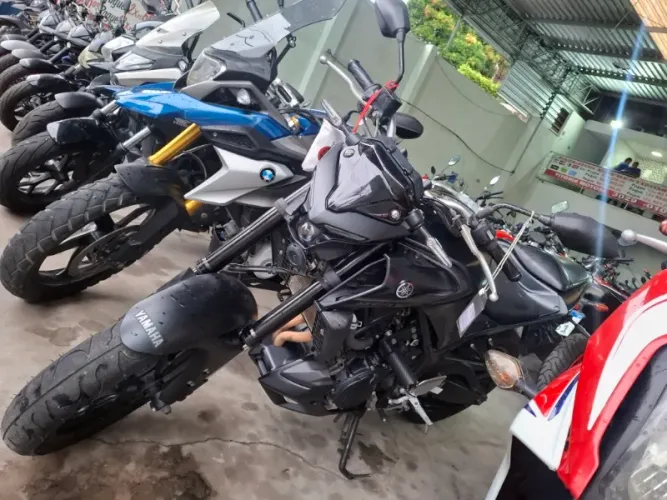 Yamaha MT-03 300 cc