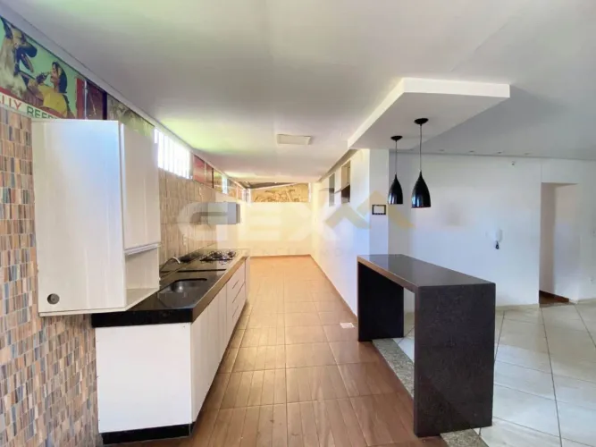 Apartamento 03 Quartos à Venda no Bairro Vila Romana em Divinópolis MG.