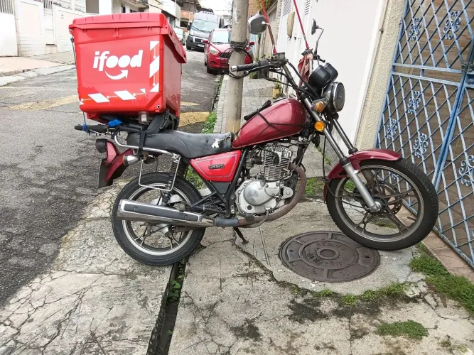 Vendo intruder 125 2012