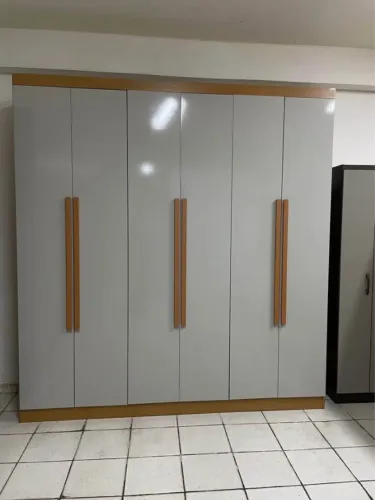 Guarda roupa casal entrego gratis