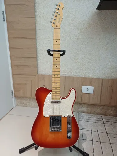 Guitarra Fender Telecaster American Deluxe