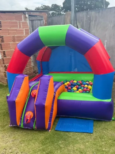 Piscina com Escorregador - Novo