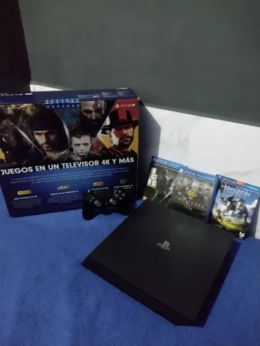 PS4 PRO