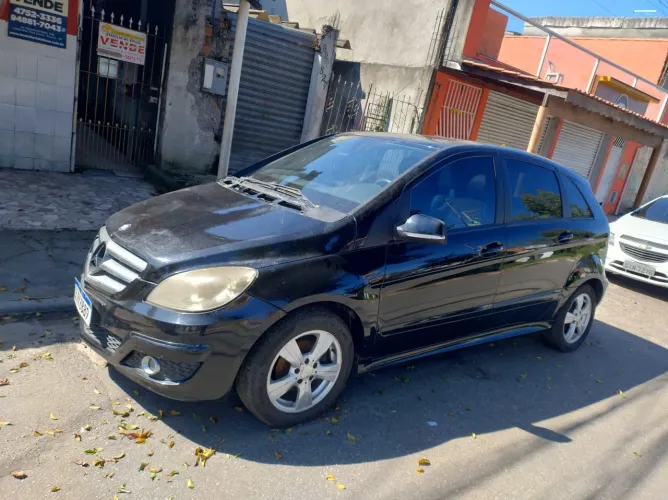 Mercedes-Benz Classe B 180 1.7 116cv Aut. 2011