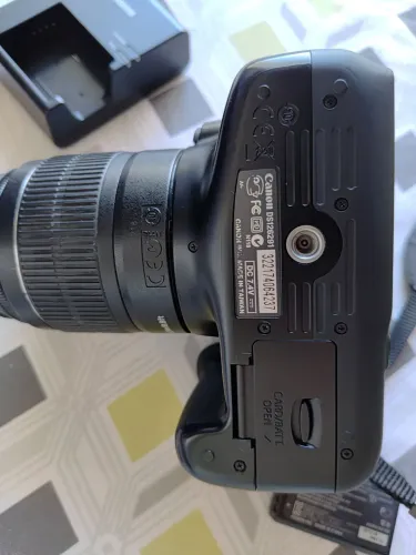 Câmera CANON EOS REBEL