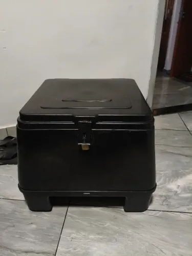Baú de 90L para entregas e delivery