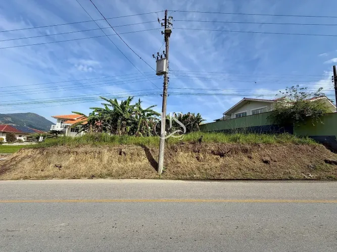 Terreno a venda, 928m², Calemba - Santo Amaro da Imperatriz - SC