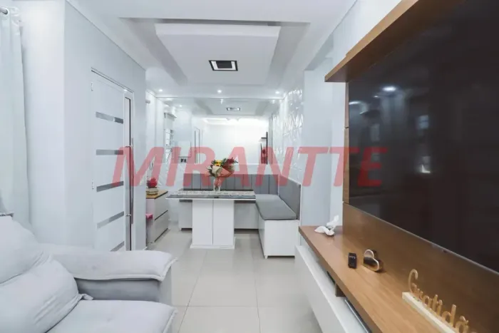 Casa à venda com 73m², 2 quartos e 1 vaga