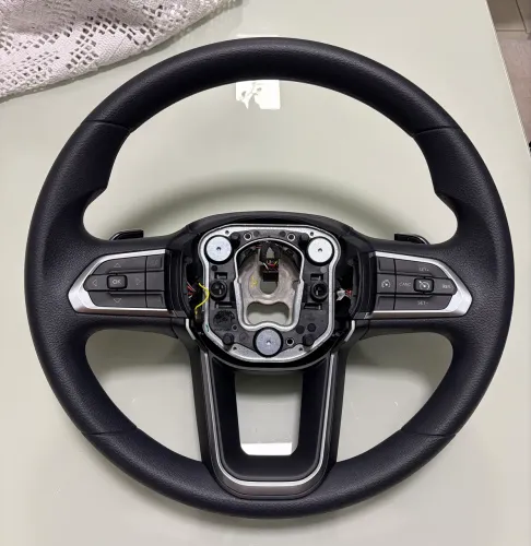 Volante Multifuncional Jeep com paddle shift (borboletas) 2026 2027