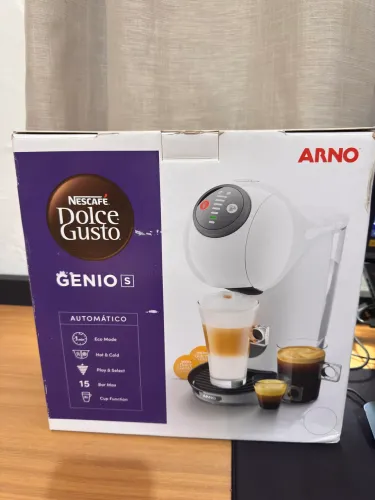 Cafeteira Dolce Gusto Gênio S