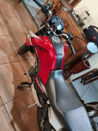 Titan 160 2025 - Apenas 5.300 km - Estado de Zero (ABS)