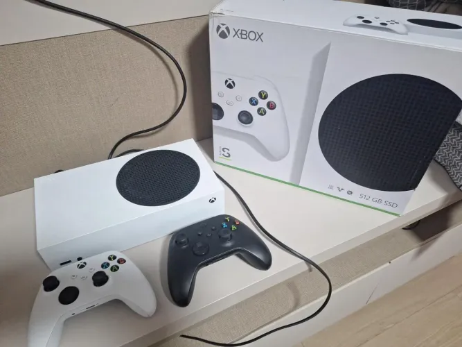 Xbox Series S 512GB + 2 Controles + Caixa Original