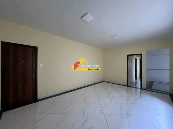 Apartamento localizado no bairro Centro