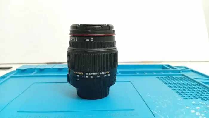 Lente 18-200mm f/3.5 - 6.3 Sigma para Nikon II HSM (LEIA A DESCRIÇÃO)