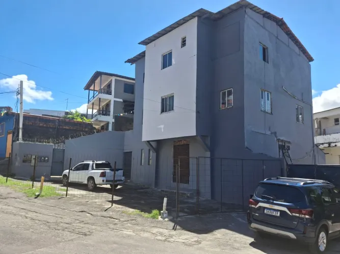 Vendo ou troco Complexo Escriturado com dois prédios em Pituaçú