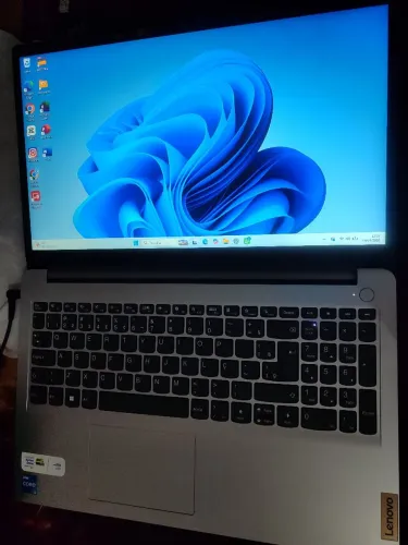 Notebook Lenovo Core i3, 8Gb 256Gb