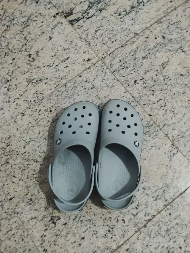 CROCS CINZA INFANTIL
