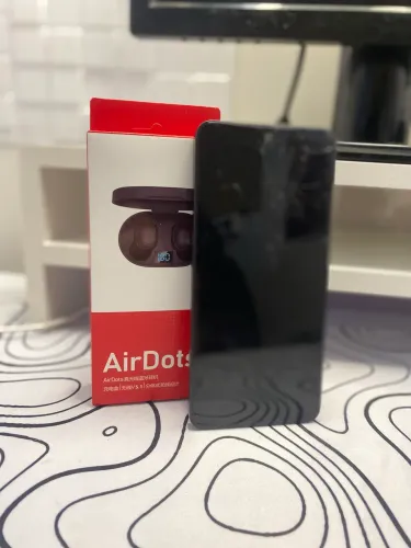 Redmi Note 13 (Tela Trincada / Funcionando Perfeitamente)
