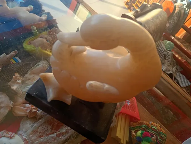 Pato de mármore