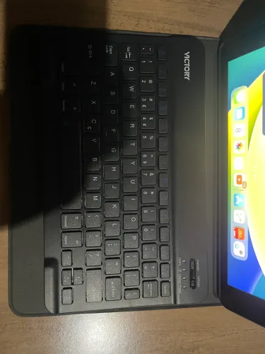 iPad 9 geração + Apple Pencil + capa com teclado 