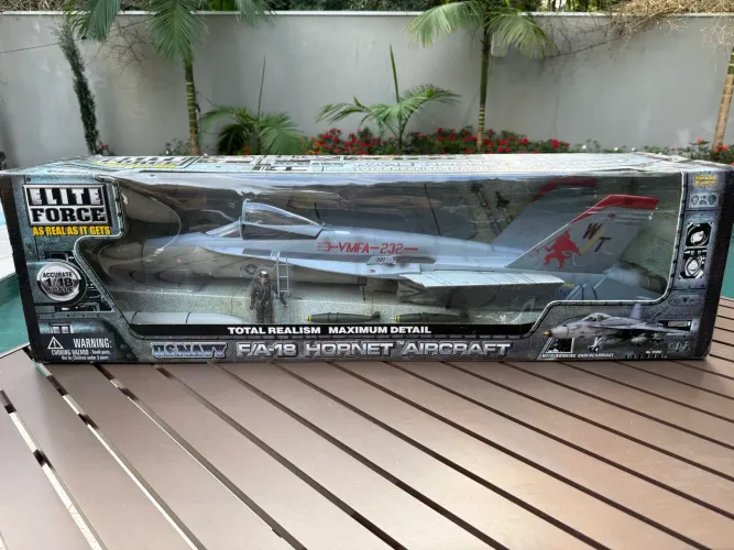 Elite Force F/A- 18C Hornet Aircraft - Comandos em ação