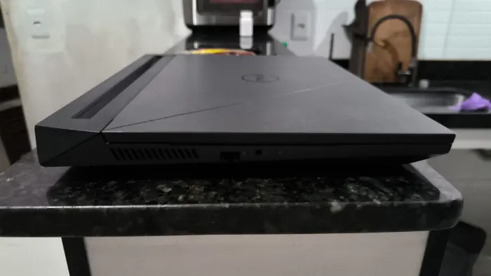 Dell G15 5530 