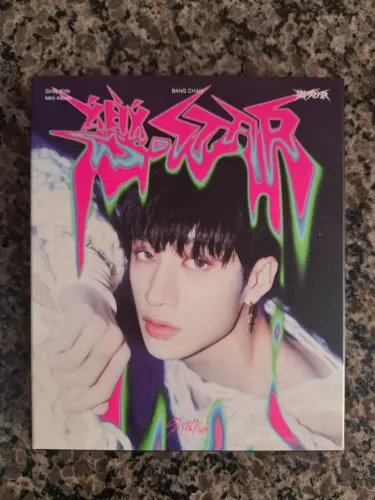 Rockstar Bangchan (Postcard ver.) - não inclui photocards