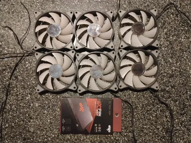 Kit 6 Fans Aigo AR12 PRO 120mm ARGB + Controladora Aigo APC1 PWM (Completo / Testado)