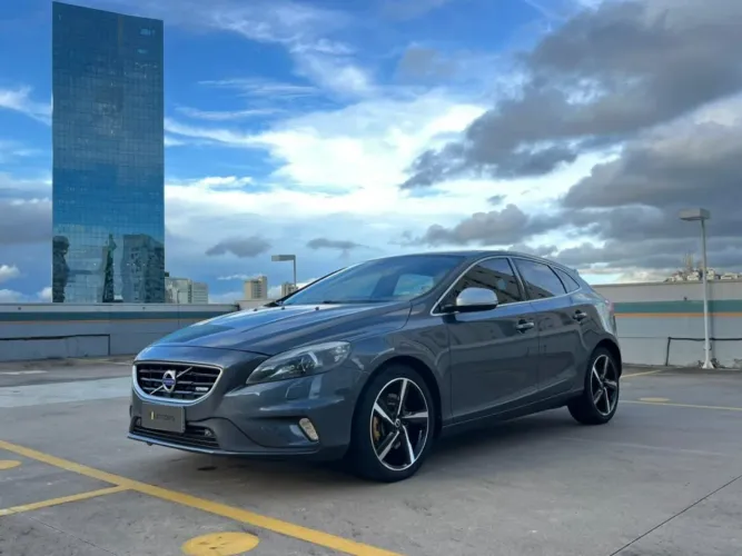 Volvo V40 2.0 Turbo 2014
